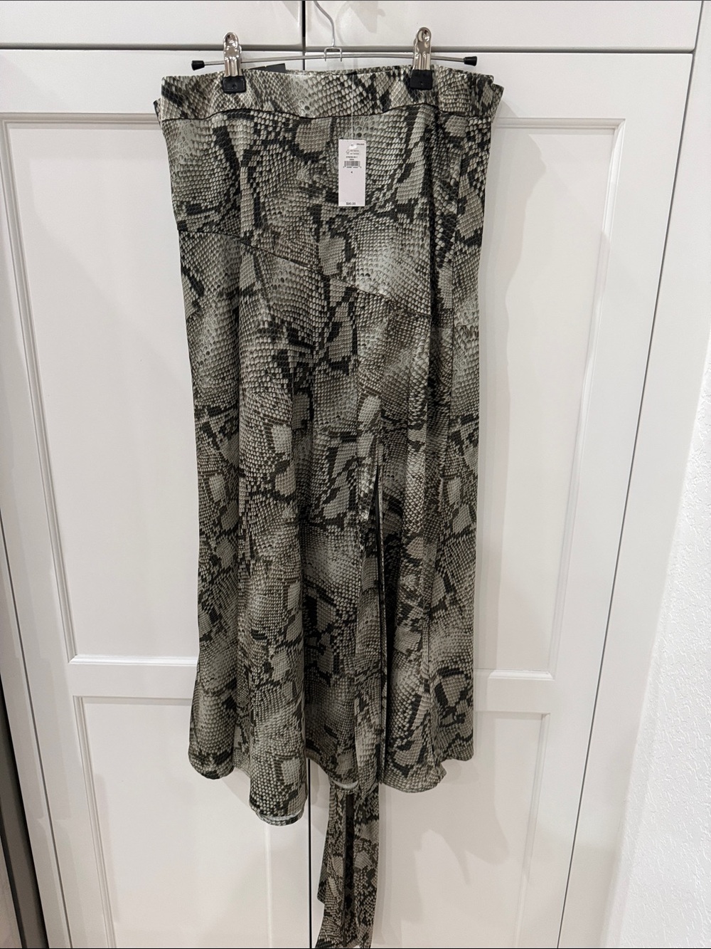 Banana Republic Snake-Print A-Line Skirt and top. 2 piece set. in Black and Gray